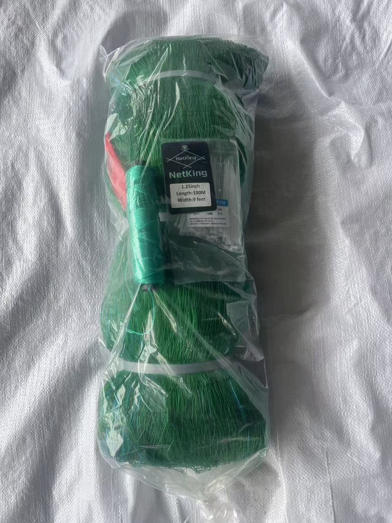 Chicken Net with Free Rope 100M x 6FT 1.25Inch Mesh Lambat for Poultry Garden Fishing